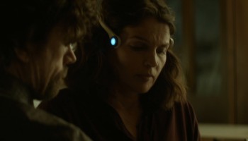 Rememory.2017.1080p.BluRay.Hindi.ORG.2.0-English.5.1.ESub.x264-HDHub4u.Tv.mkv.0007.th.jpg